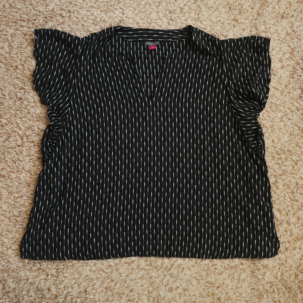 Vince Camuto Blouse Women 3X Black White Striped Flutter Sleeve Linen V-Neck